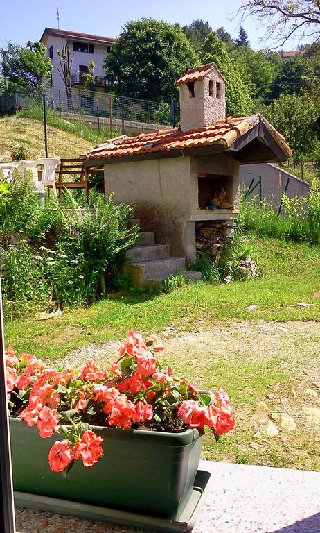 La Casa Inglese Vara Superiore Exterior foto